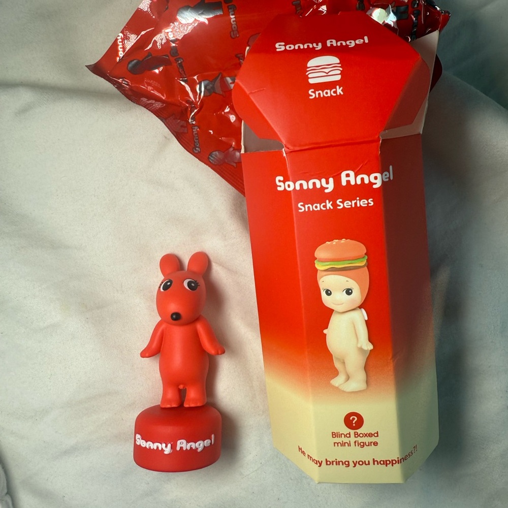 AUTHENTIC Sonny Angel Snack Series ROBBY RARE